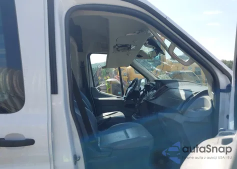 2018 Ford Transit-250 из США, поврежденный, VIN 1FTYR2CG1JKA93985